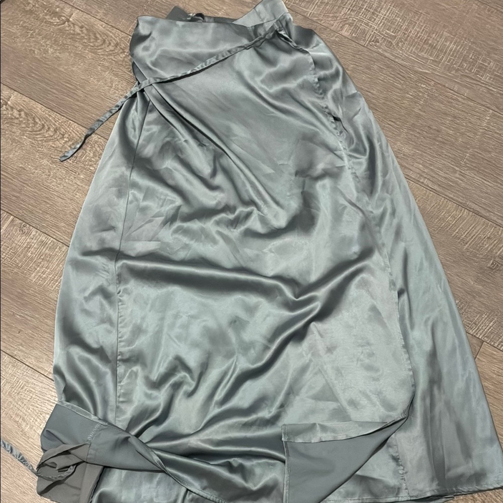 Elegant Gray Women's Skirt